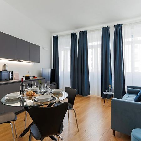 The Best Rent - Modern One Bedroom Apartment In San Babila 밀라노 외부 사진