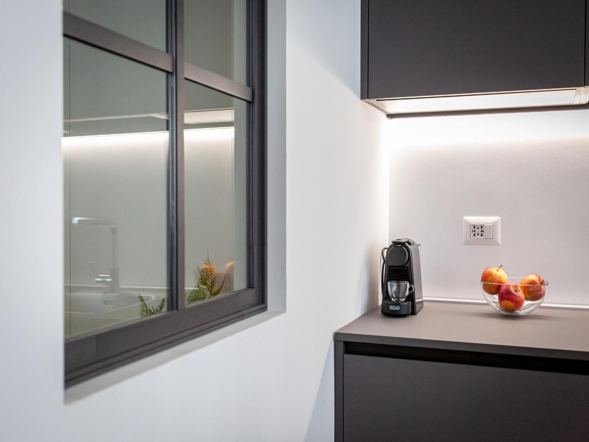 The Best Rent - Modern One Bedroom Apartment In San Babila 밀라노 외부 사진