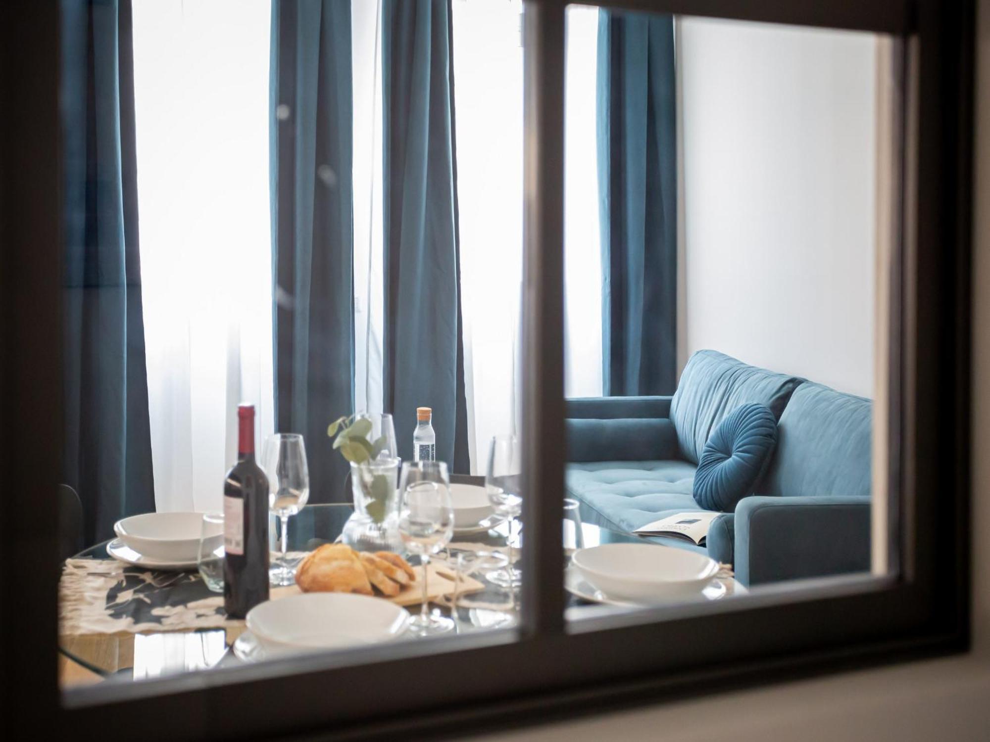 The Best Rent - Modern One Bedroom Apartment In San Babila 밀라노 외부 사진
